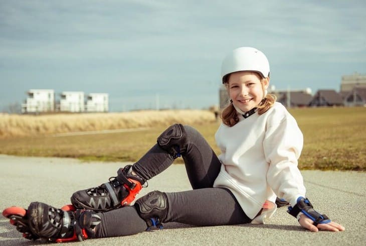 Для роликов наколенники, руки, шлем